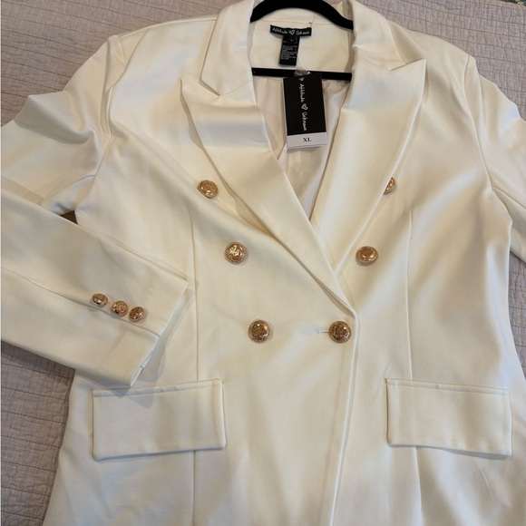 Attitude Unknown Jackets & Blazers - Attitude Unknown Elegant Double-Breasted Blazer with Rose Gold Buttons